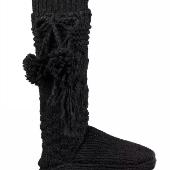 ❌❌❌SOLD OUT UGG Cozy Slipper Sock W/ Pompom - Picture 4 of 8